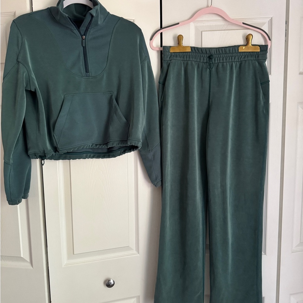 Lululemon Softstreme Set